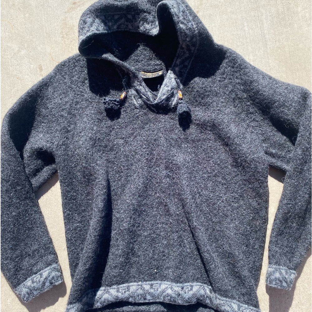 Perez 100% Baby Alpaca Longsleeve Hoodie - Black & Gray - Size Small 🖤✨